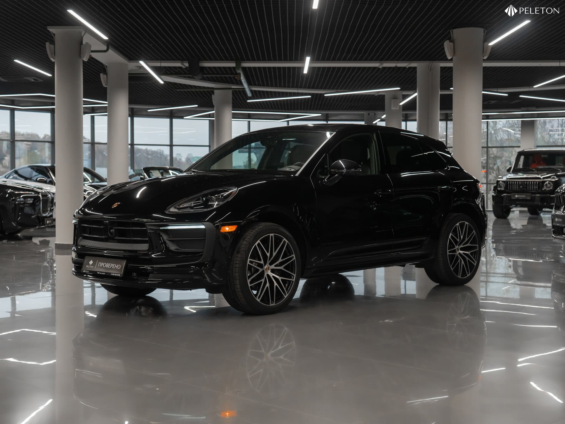 Фотография автомобиля Porsche Macan