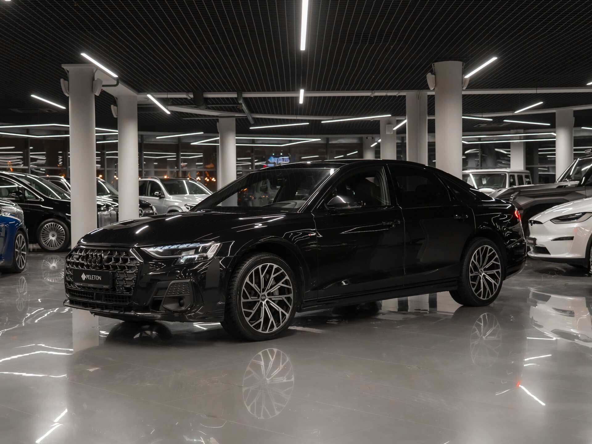 Фотография автомобиля Audi A8