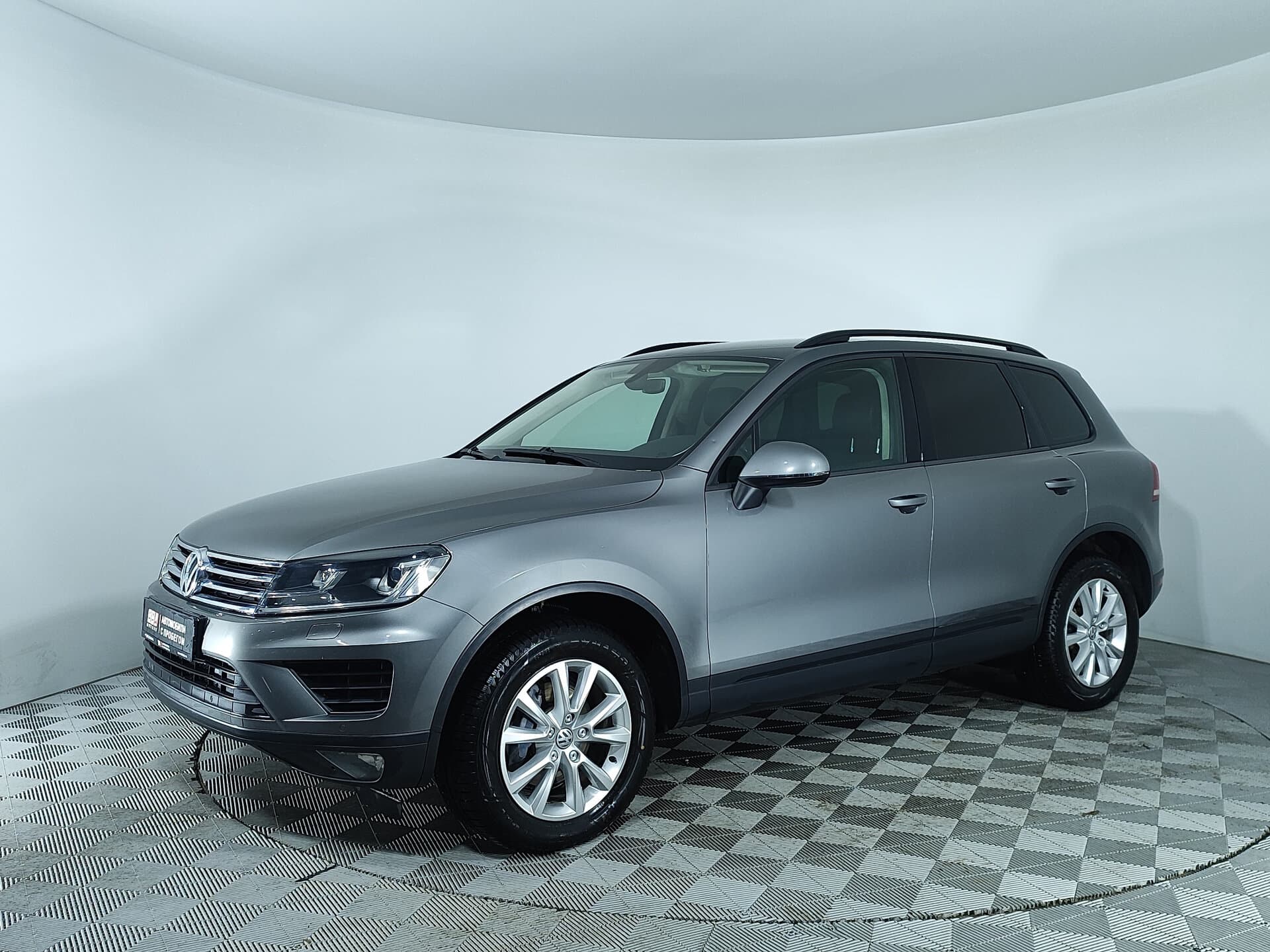 Фотография автомобиля Volkswagen Touareg