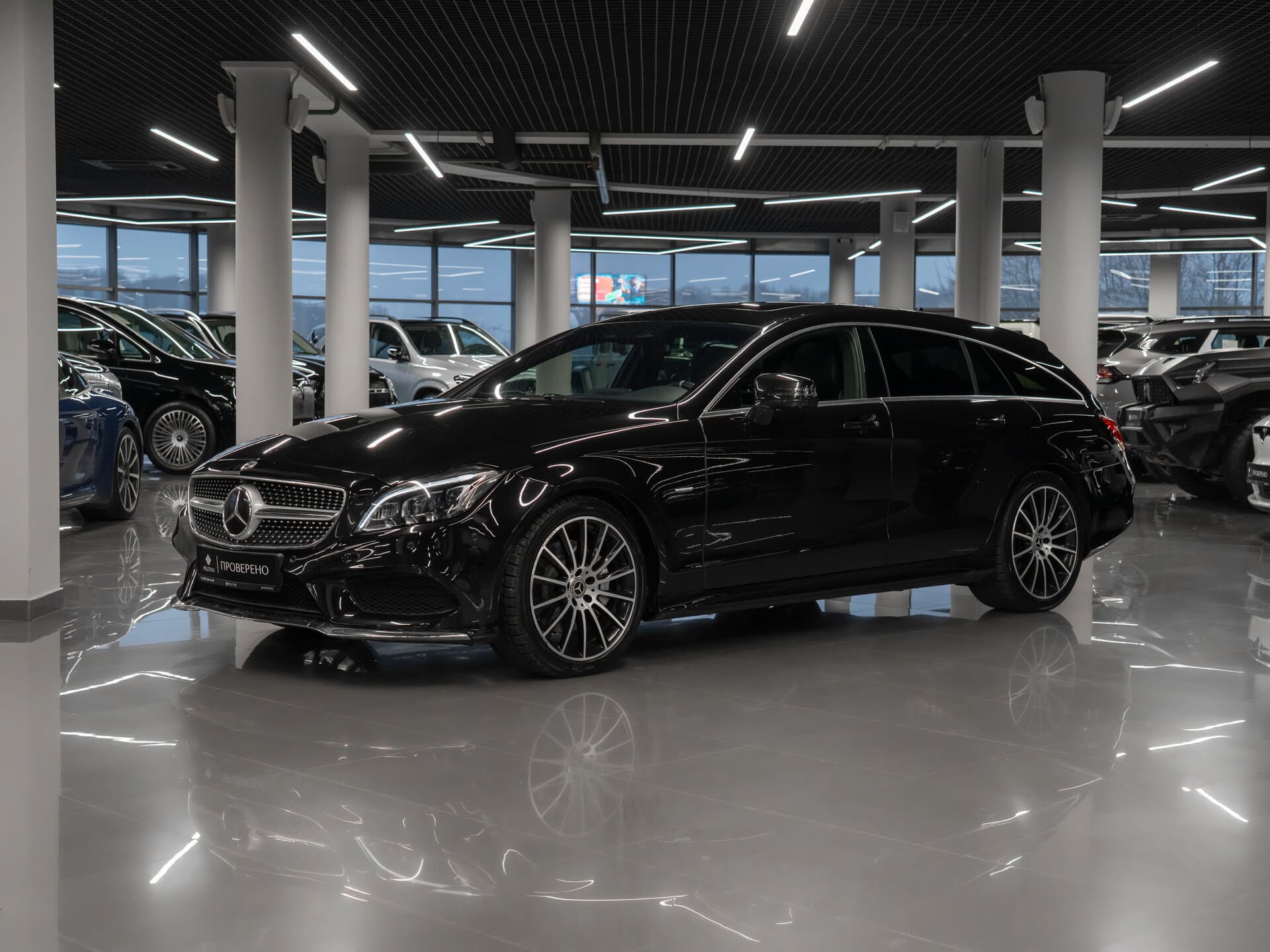 Фотография автомобиля Mercedes-Benz CLS-Класс