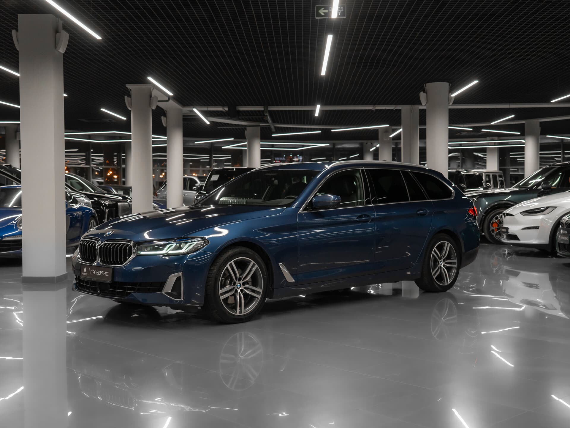 Фотография автомобиля BMW 5 серия