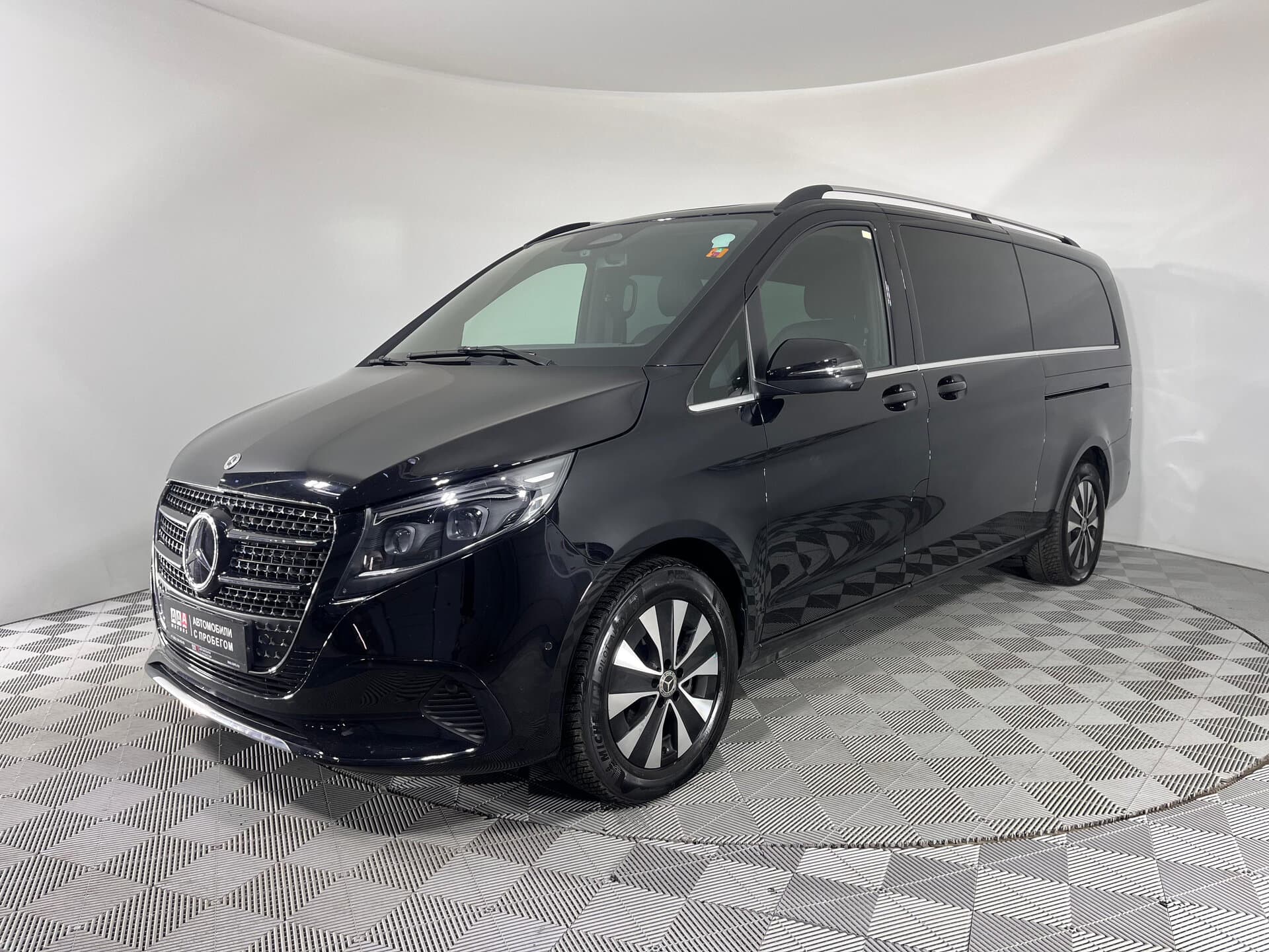 Фотография автомобиля Mercedes-Benz V-Класс