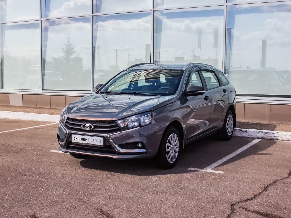 Фотография автомобиля Lada (ВАЗ) Vesta