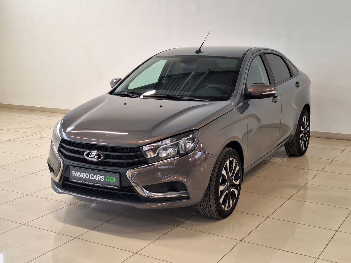 Фотография автомобиля Lada (ВАЗ) Vesta