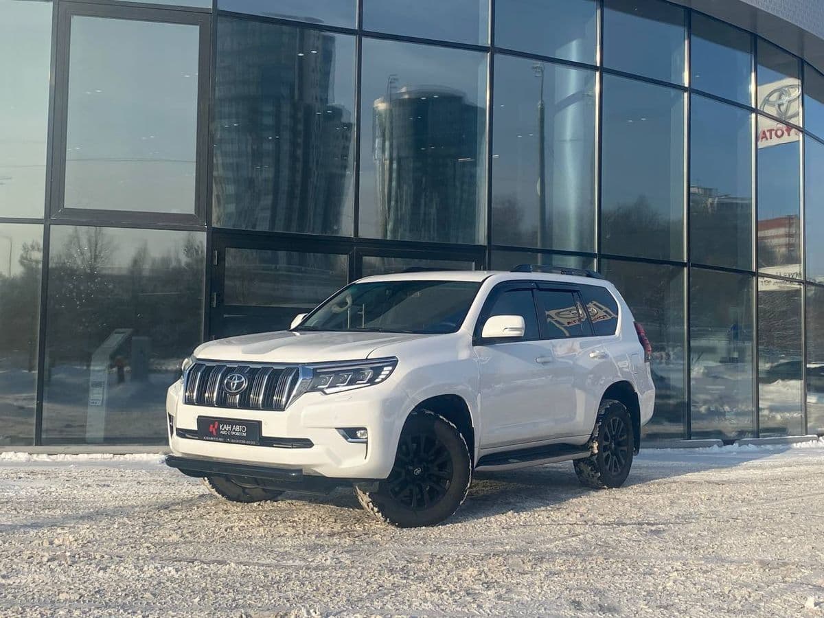 Фотография автомобиля Toyota Land Cruiser Prado