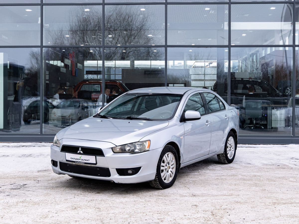 Фотография автомобиля Mitsubishi Lancer