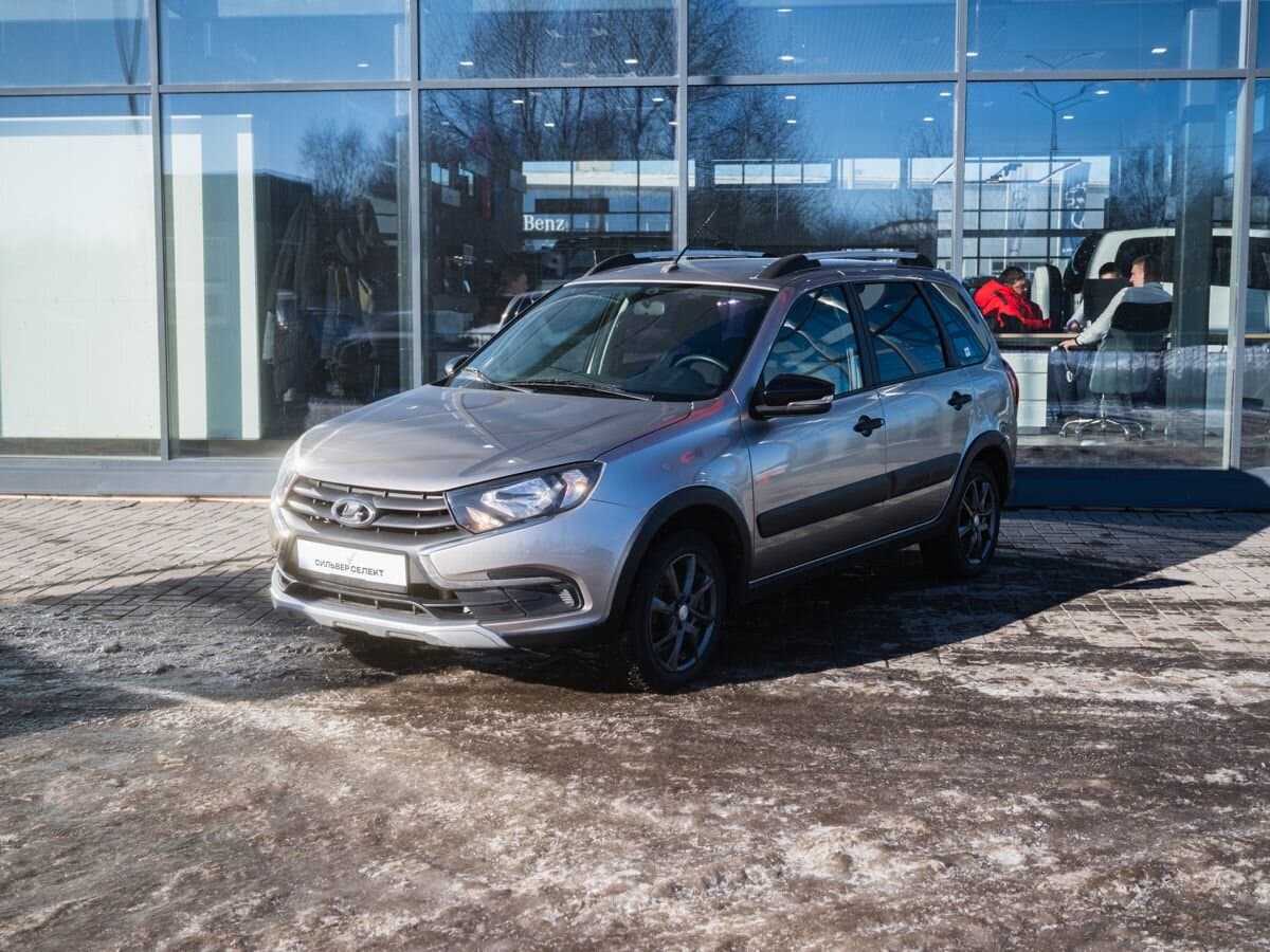 Фотография автомобиля Lada (ВАЗ) Granta